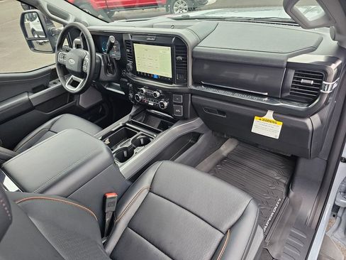 New 2026 Ford F250 Lariat w/ Black Appearance Package image 16