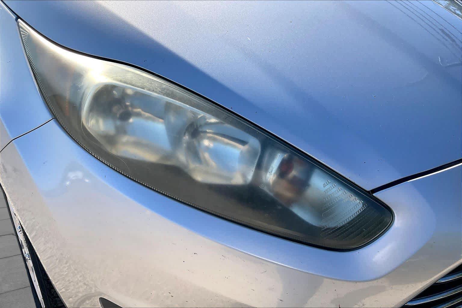 Used 2015 Ford Fiesta SE FWD image 27
