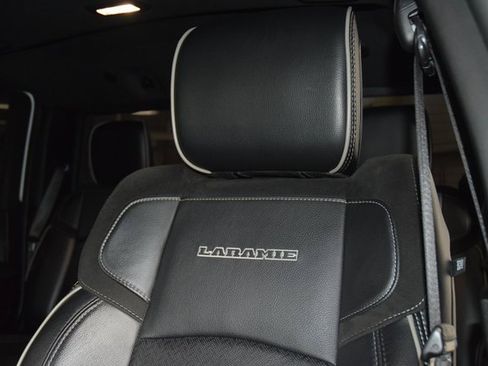 Used 2023 RAM 2500 Laramie w/ Night Edition image 42