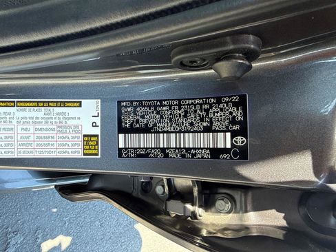 Used 2023 Toyota Corolla SE w/ SE Premium Package FWD image 29