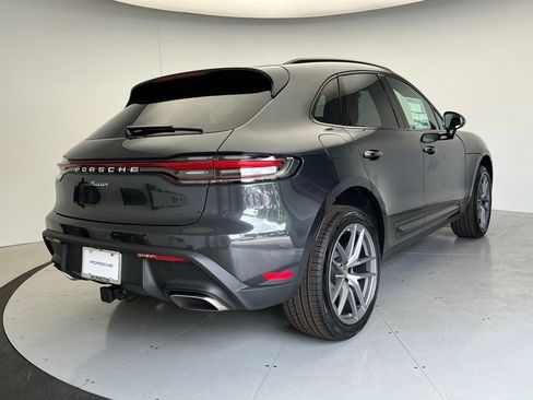Used 2026 Porsche Macan AWD/4WD image 22
