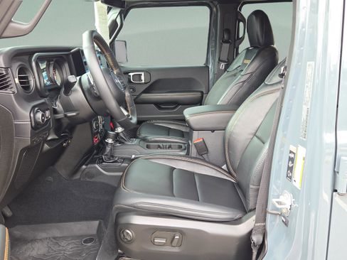 Used 2025 Jeep Wrangler Unlimited Rubicon 392 image 9