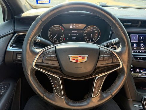 Used 2020 Cadillac XT5 Premium Luxury w/ LPO, Floor Liner Package FWD image 12