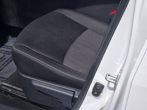 Used 2024 Nissan Sentra SV FWD image 22