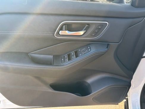 New 2026 Nissan Rogue Platinum w/ Tech Package image 8