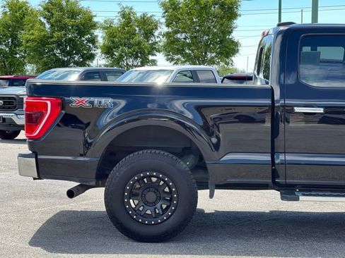 Used 2022 Ford F150 XLT w/ Equipment Group 302A High AWD/4WD image 9