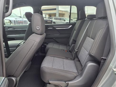 New 2026 GMC Acadia Elevation image 7