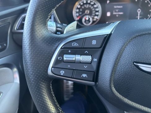 Used 2025 Genesis G70 3.3T Advanced image 17