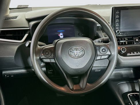 Used 2021 Toyota Corolla LE FWD image 18