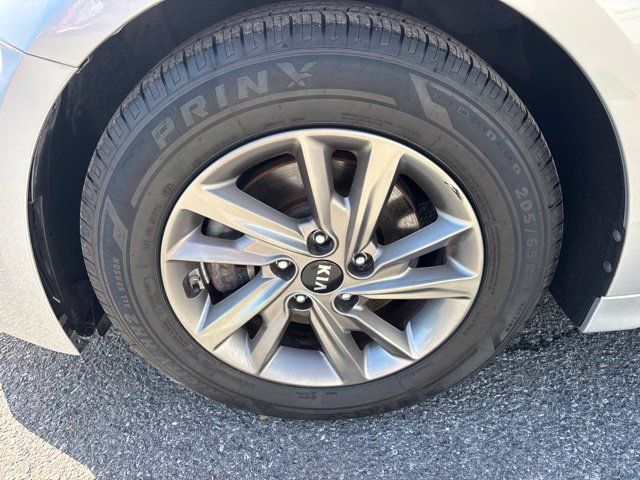 Used 2020 Kia Optima LX FWD image 24