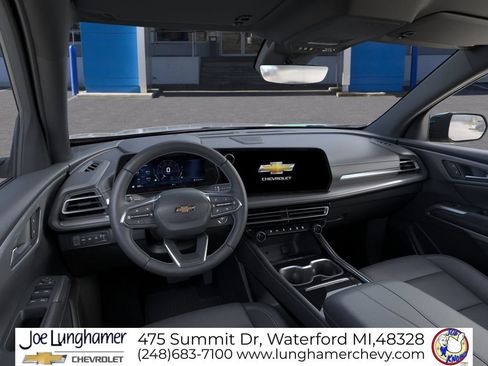 New 2026 Chevrolet Traverse LT w/ Driver Confidence Package AWD/4WD image 15