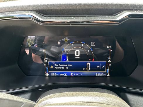 Used 2023 Chevrolet Colorado LT AWD/4WD image 17