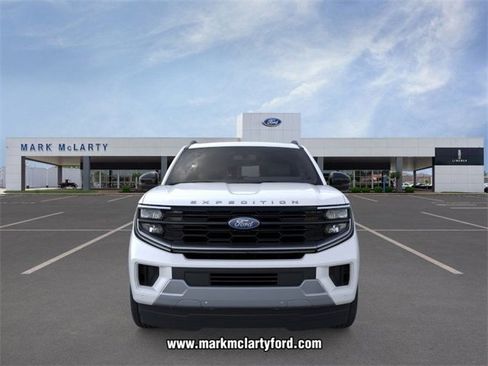 New 2026 Ford Expedition Max Platinum image 6