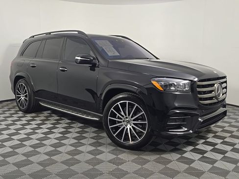 Certified 2026 Mercedes-Benz GLS 580 4MATIC image 9
