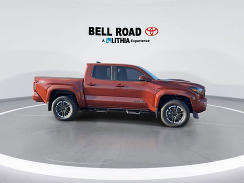 Used 2025 Toyota Tacoma TRD Sport w/ TRD Sport Upgrade Package image 10