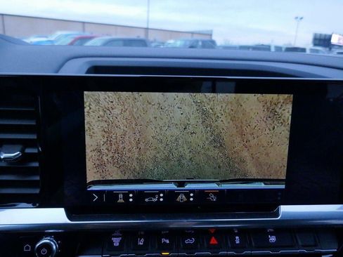 New 2026 GMC Sierra 3500 SLT w/ SLT Premium Package AWD/4WD image 26