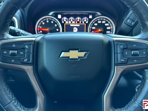 Used 2022 Chevrolet Silverado 1500 High Country w/ Technology Package image 27