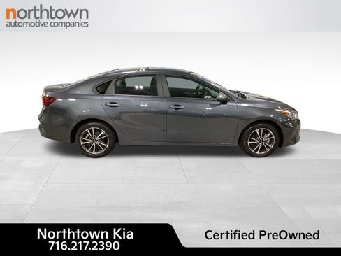 Certified 2023 Kia Forte LXS image 3