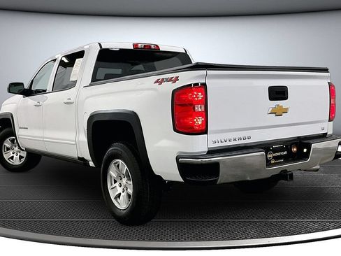 Used 2018 Chevrolet Silverado 1500 LT w/ All Star Edition AWD/4WD image 4