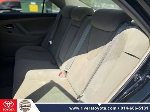 Used 2009 Toyota Camry LE FWD image 13