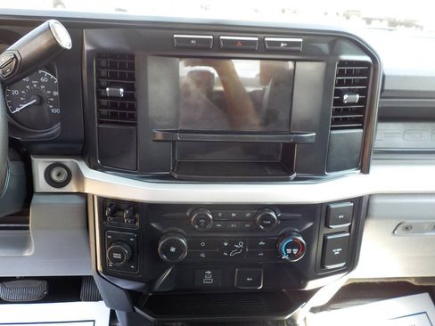 Used 2024 Ford F350 XL w/ 360-Degree Camera Package AWD/4WD image 17