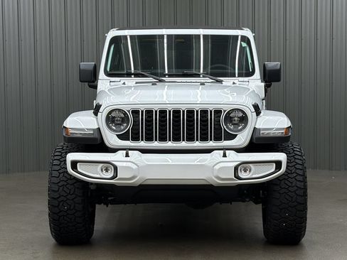 Used 2025 Jeep Wrangler Unlimited Sahara w/ Safety Group AWD/4WD image 7