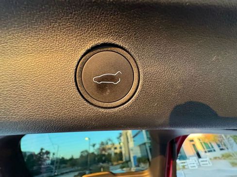 Used 2023 Tesla Model Y Performance image 52