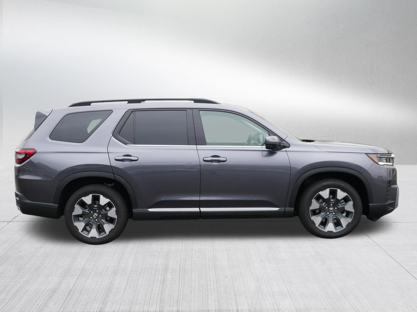 New 2026 Honda Pilot Touring image 8