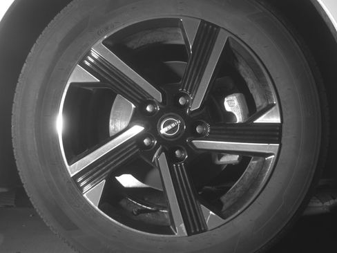 Used 2025 Nissan Sentra SV FWD image 13