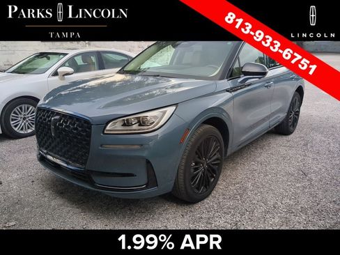 Used 2023 Lincoln Corsair Reserve w/ Equipment Group 201A FWD image 9