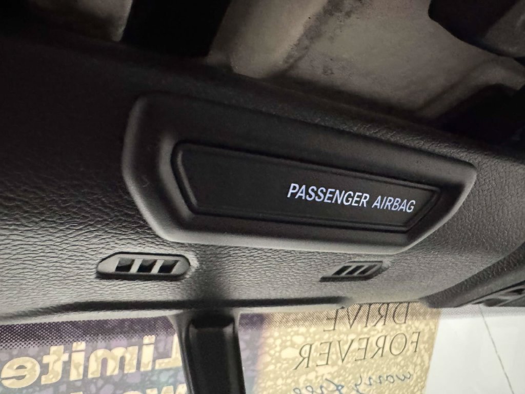 Used 2021 Jeep Wrangler Unlimited Sahara AWD/4WD image 33