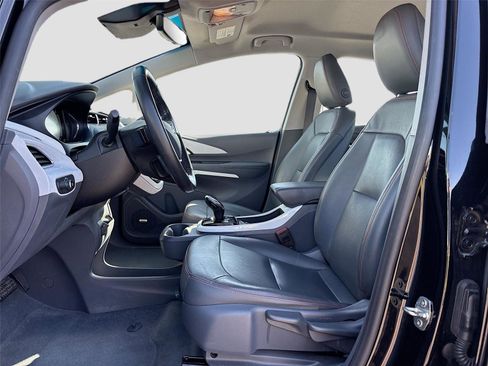 Used 2021 Chevrolet Bolt Premier w/ Infotainment Package image 23