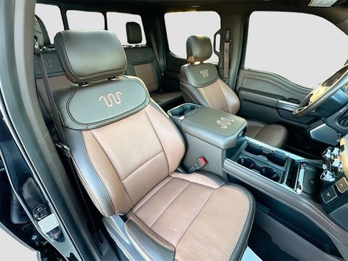 Used 2024 Ford F350 King Ranch w/ FX4 Off-Road Package image 30