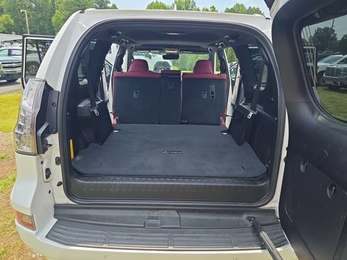 Used 2021 Lexus GX 460 Premium w/ Premium Package AWD/4WD image 14