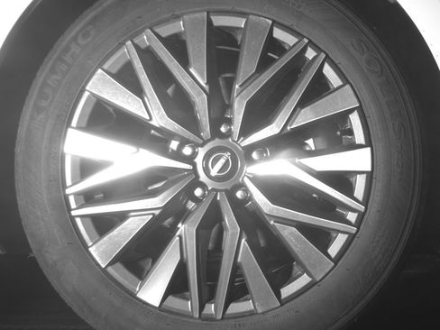 Used 2025 Nissan Altima 2.5 SV FWD image 13