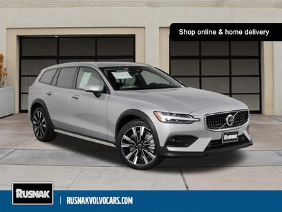Certified 2025 Volvo V60 B5 Cross Country Ultra