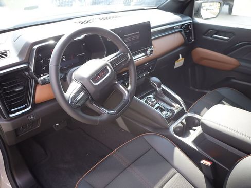 New 2026 GMC Canyon AT4 AWD/4WD image 12