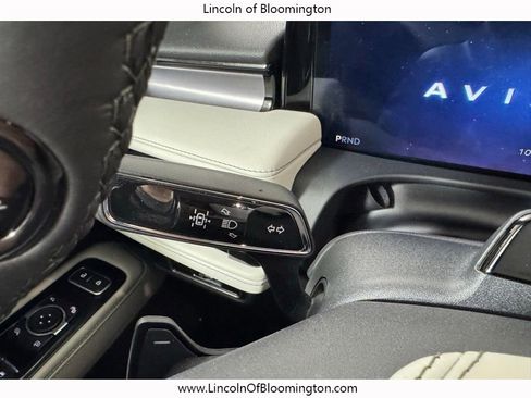 New 2026 Lincoln Aviator AWD image 35