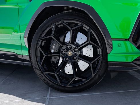 Used 2023 Lamborghini Urus Performante AWD/4WD image 15