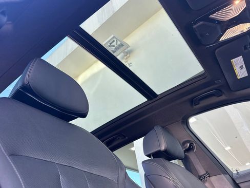 Used 2022 BMW X5 xDrive45e w/ M Sport Package image 18