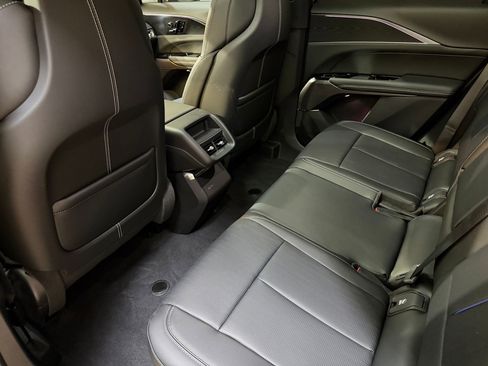 New 2026 Cadillac Lyriq Sport AWD/4WD image 40