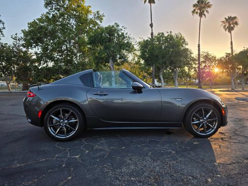 Used 2017 MAZDA MX-5 Miata RF Grand Touring RWD image 11