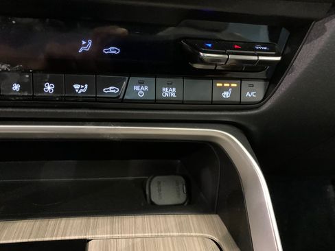 Used 2024 MAZDA CX-90 Plug-In Hybrid w/ Premium Pkg AWD/4WD image 53