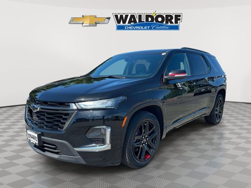 Used 2023 Chevrolet Traverse Premier w/ Redline Edition AWD/4WD image 3