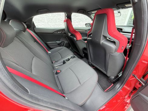 Used 2019 Honda Civic Type R image 39