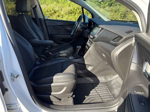 Used 2017 Buick Encore Preferred image 30