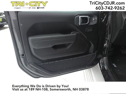 New 2026 Jeep Gladiator Sport image 10