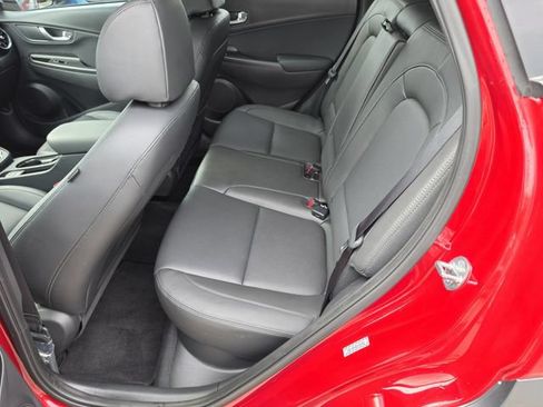 Used 2023 Hyundai Kona Limited AWD/4WD image 16