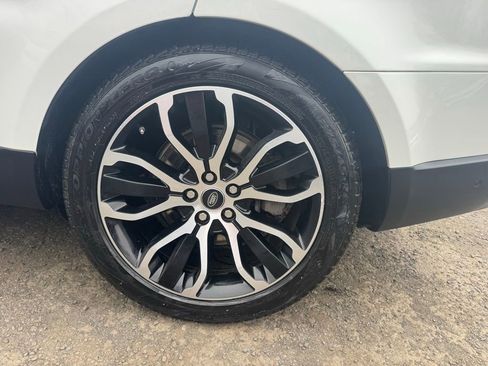 Used 2020 Land Rover Range Rover Sport SE image 20