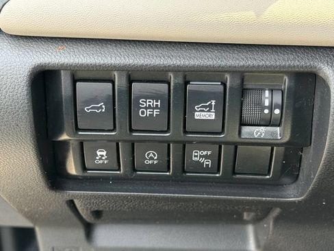 Certified 2023 Subaru Forester Limited AWD/4WD image 27